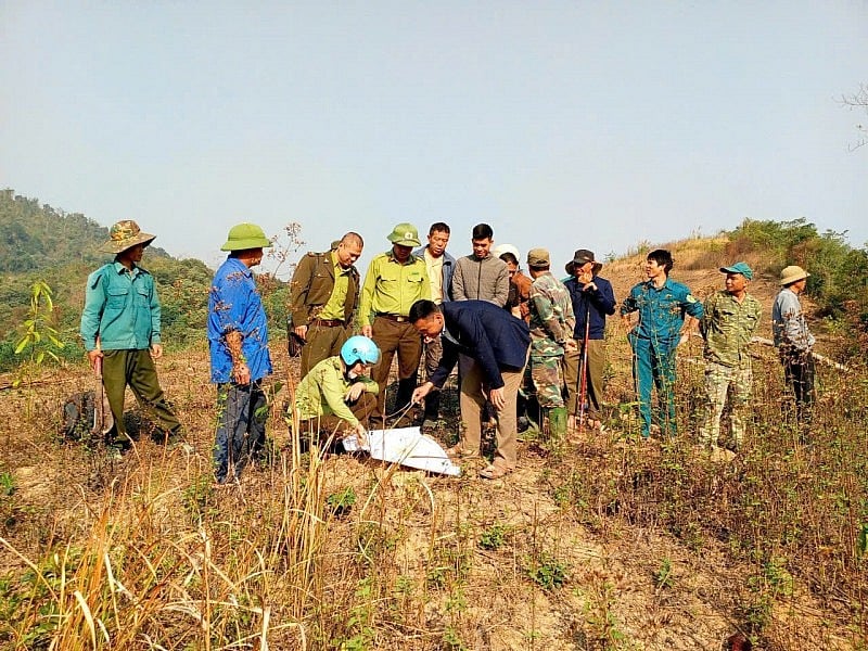 Na Son secara aktif menghalang kebakaran hutan pada musim kemarau Na Son chủ động phòng chống cháy rừng mùa khô