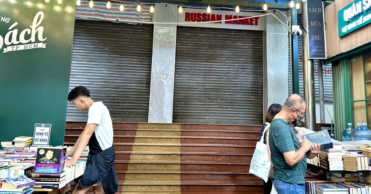 Sở Công Thương báo cáo UBND TP.HCM: ‘Chợ Nga’ không ảnh hưởng đến tòa nhà Bưu điện TP.HCM