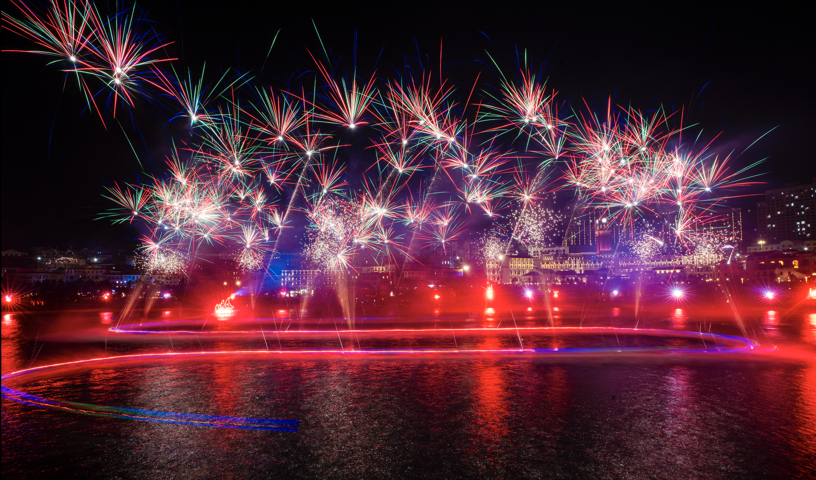 Thị trấn Hoàng Hôn thành tâm điểm du lịch Phú Quốc mùa đẹp nhất năm