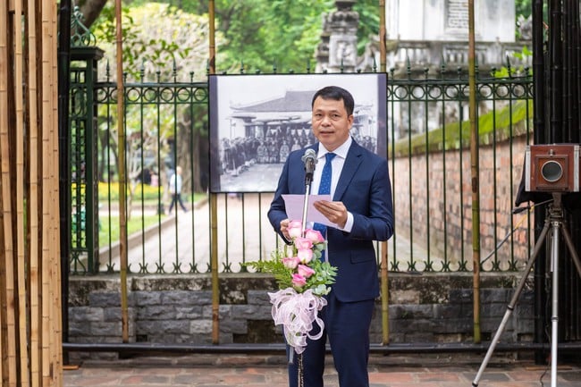 ណែនាំរូបថតដ៏មានតម្លៃនៃការប្រឡងថ្នាក់ខេត្តនៅចុងសតវត្សរ៍ទី ១៩ - រូបថត ១. Giới thiệu những bức ảnh quý về Khoa thi Hương cuối thế kỷ XIX - Ảnh 1.