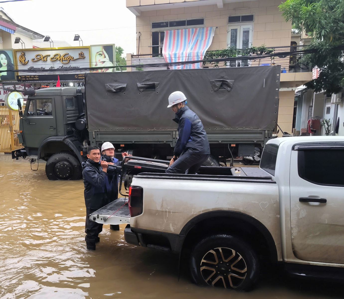 تعليق الصورة