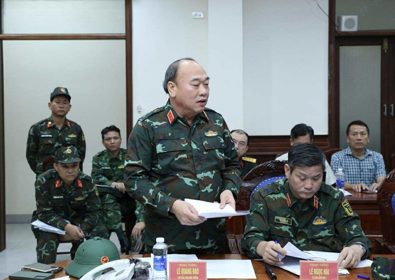 תגובת חירום לסופה מספר 13: כל הכוחות חייבים להיות בתפקיד, כל התוכניות חייבות להיות מוכנות - תמונה 6. Ứng phó khẩn cấp với bão số 13: Mọi lực lượng phải trực chiến, mọi phương án phải sẵn sàng- Ảnh 6.