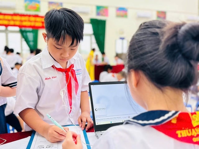 Phụ huynh tiểu học TP.HCM bất ngờ: Trong tiết tiếng Việt có âm nhạc, thể dục - Ảnh 10.