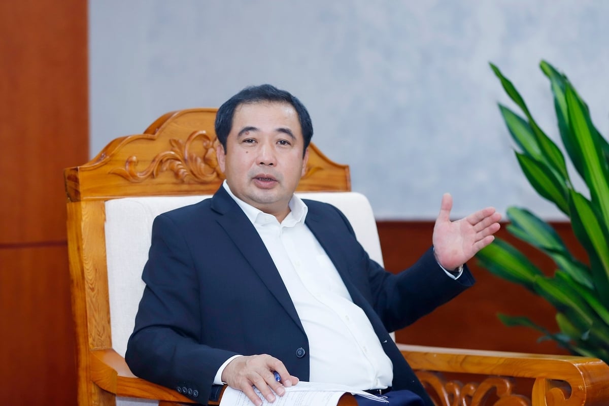 שר החקלאות והסביבה טראן דוק טאנג. צילום: קואנג טרונג. Bộ trưởng Bộ Nông nghiệp và Môi trường Trần Đức Thắng. Ảnh: Khương Trung.