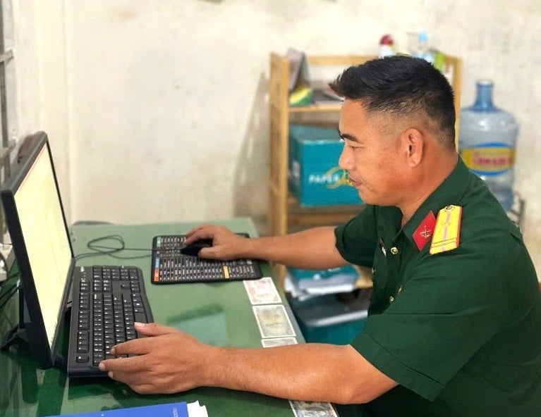 ນາຍພົນ Ha Thong Linh - ຕົວຢ່າງທີ່ເຫລື້ອມໃສກ່ຽວກັບຄວາມຮັບຜິດຊອບແລະຄວາມຊື່ສັດ