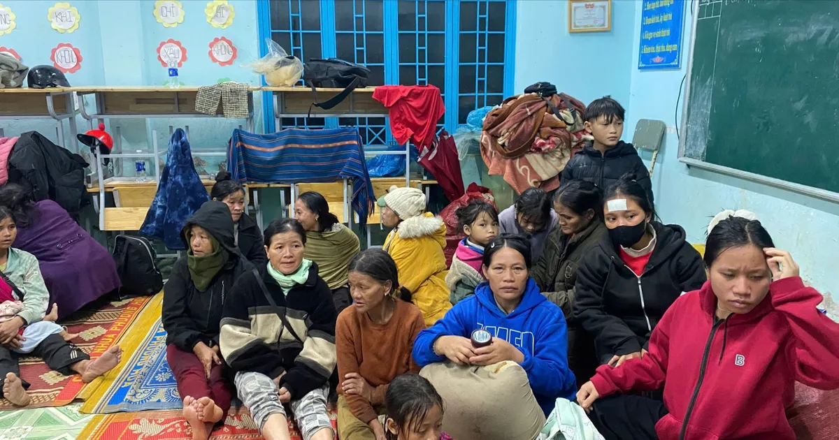 Quảng Ngãi: Di dời khẩn cấp 58 hộ dân khỏi vùng nguy cơ sạt lở núi