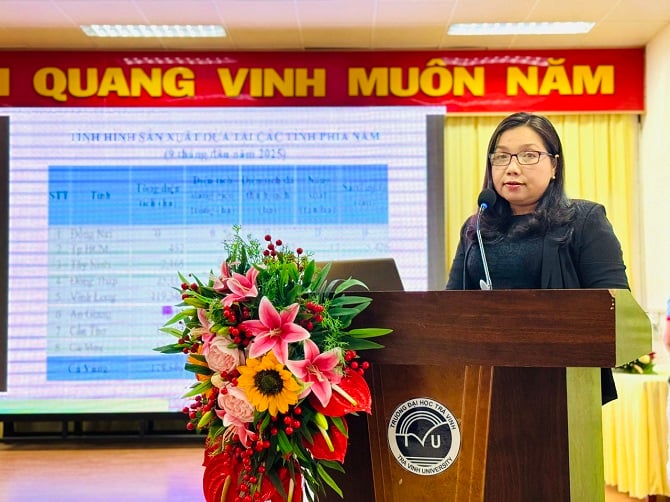 Mevrouw Huynh Thi Ngoc Diem - adjunct-directeur van het Southern Center for Cultivation and Plant Protection bà Huỳnh Thị Ngọc Diễm - Phó Giám đốc Trung tâm Trồng trọt và Bảo vệ thực vật phía Nam