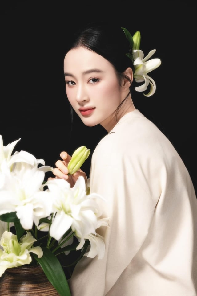 មិនអាចស្គាល់ 'ម្ដាយវ័យក្មេង' ដ៏ស្រស់ស្អាត Angela Phuong Trinh ពីអតីតកាល - រូបថត ៦. Không thể nhận ra 'bà mẹ nhí' Angela Phương Trinh xinh đẹp ngày nào - Ảnh 6.