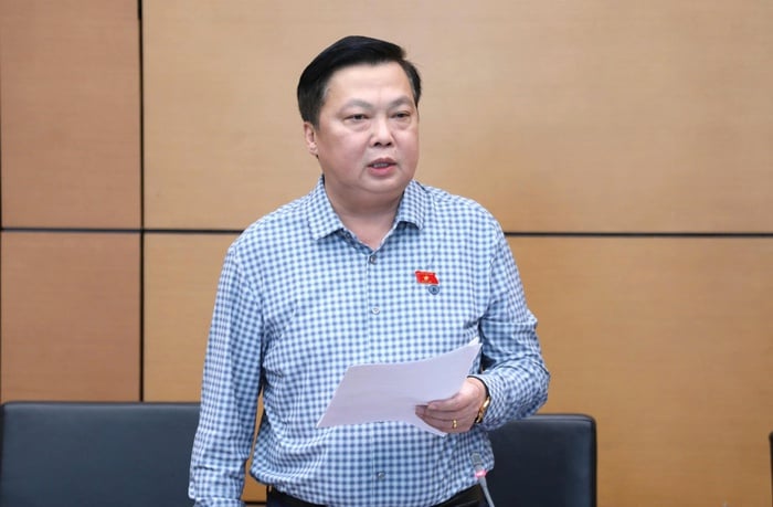 សេចក្តីព្រាងច្បាប់ស្តីពីការផ្លាស់ប្តូរឌីជីថល៖ ត្រូវការ ក Dự thảo Luật Chuyển đổi số: Cần một