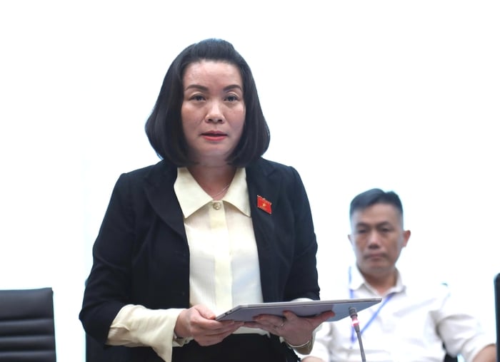 សេចក្តីព្រាងច្បាប់ស្តីពីការផ្លាស់ប្តូរឌីជីថល៖ ត្រូវការ ក Dự thảo Luật Chuyển đổi số: Cần một