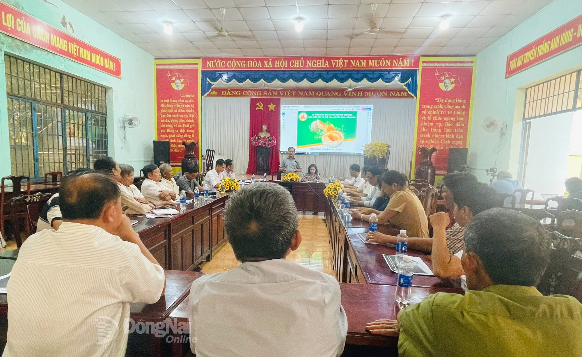 Delegáti účastnící se workshopu. Foto: Hien Luong