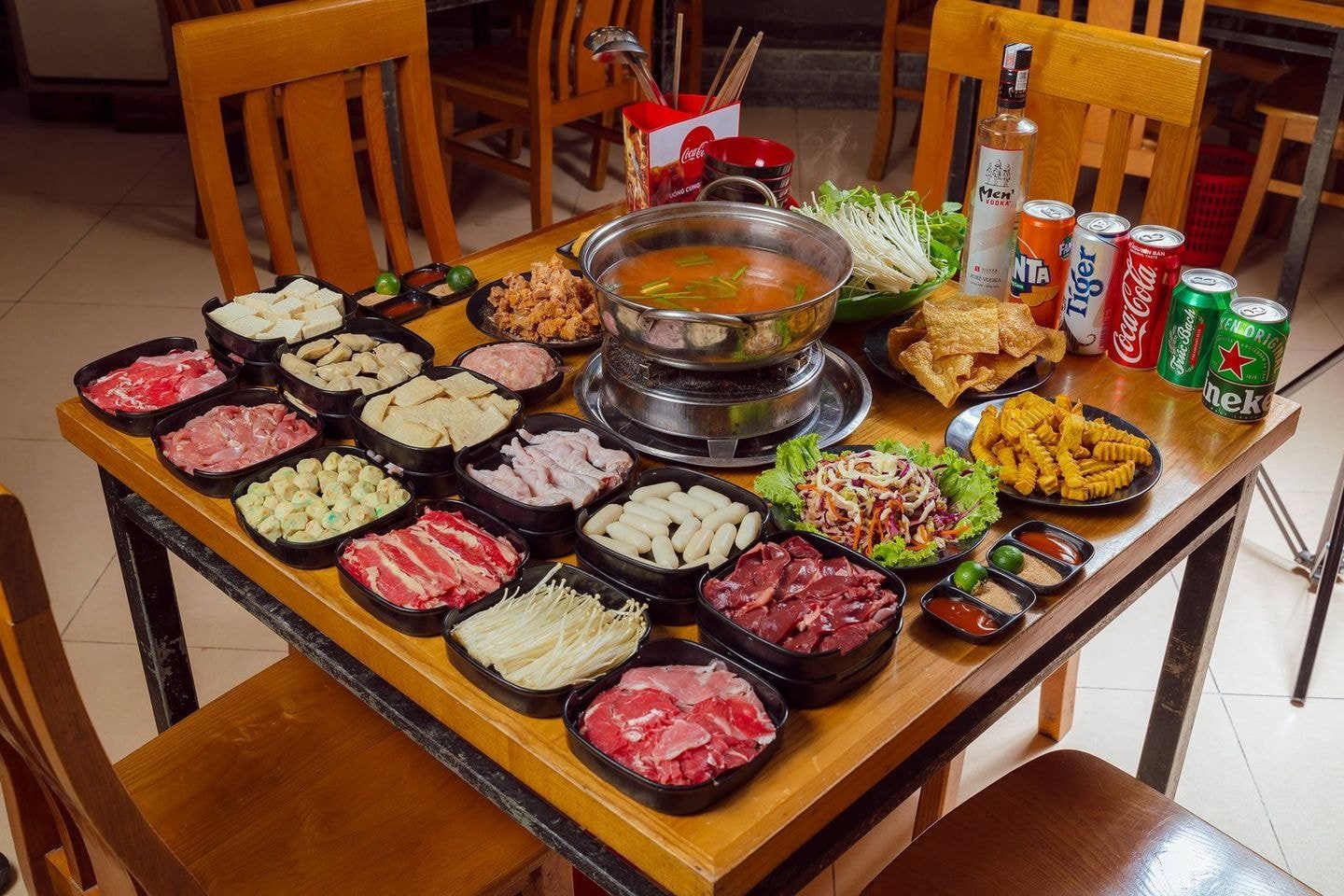 بوفه غذاهای دریایی هانوی