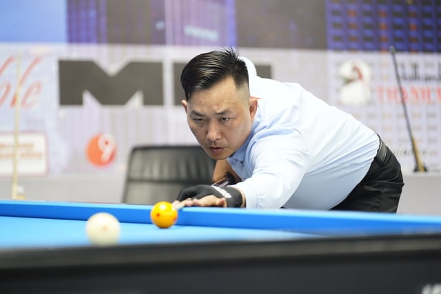 Billiards: Dao Van Ly spectacularly defeated the legendary Blomdahl, Bao Phuong Vinh was unexpectedly eliminated - Photo 1. Billiards: Đào Văn Ly thắng ngoạn mục huyền thoại Blomdahl, Bao Phương Vinh bất ngờ bị loại- Ảnh 1.