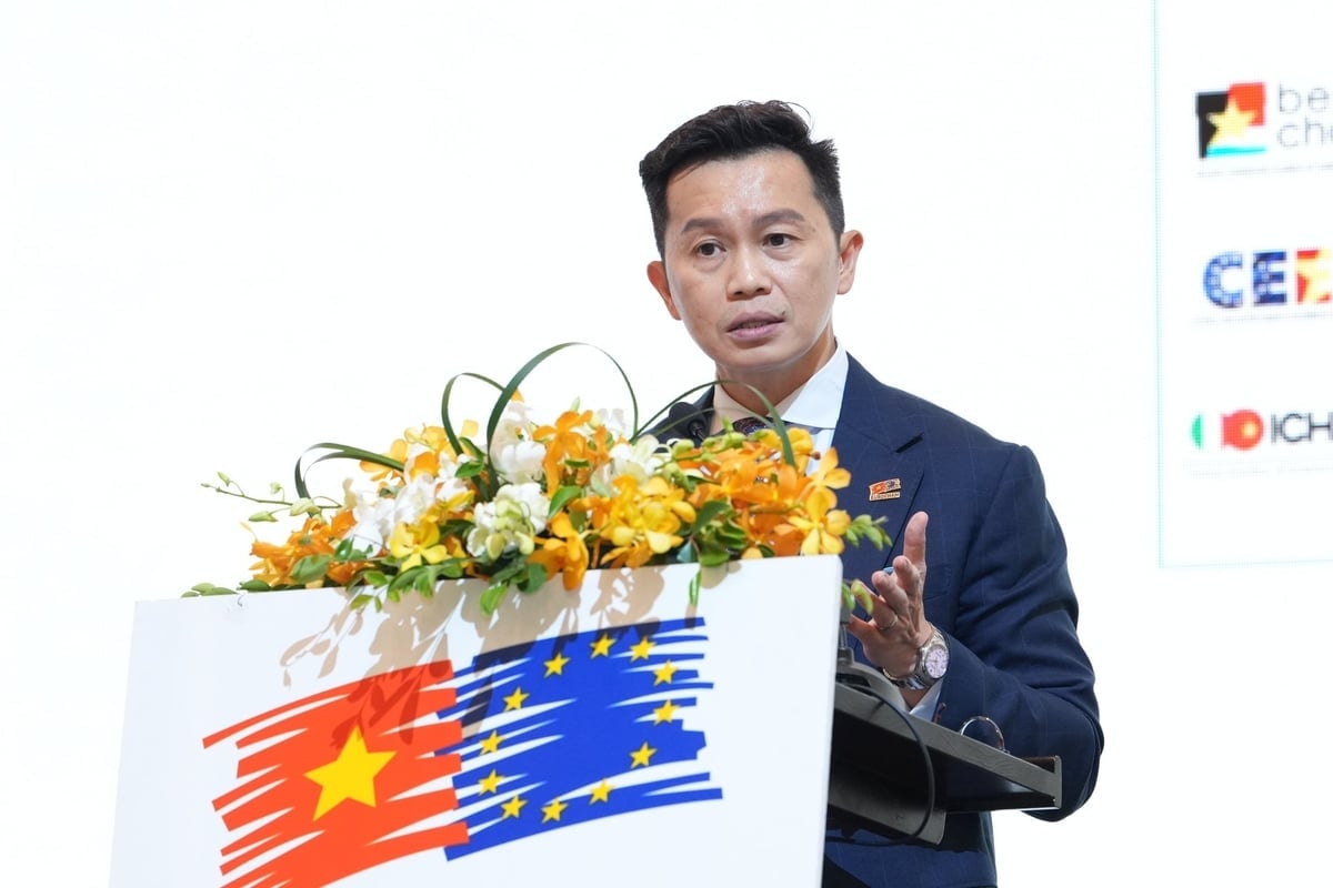Pan Nguyen Phan Dinh, spolupředseda Výboru pro sektor zeleného růstu EuroCham a člen pracovní skupiny programu GEF. Foto: EuroCham. Ông Nguyễn Phan Đính, Đồng Chủ tịch Ủy ban Ngành Tăng trưởng Xanh của EuroCham và Thành viên Tổ Công tác Chương trình GEF. Ảnh: EuroCham.