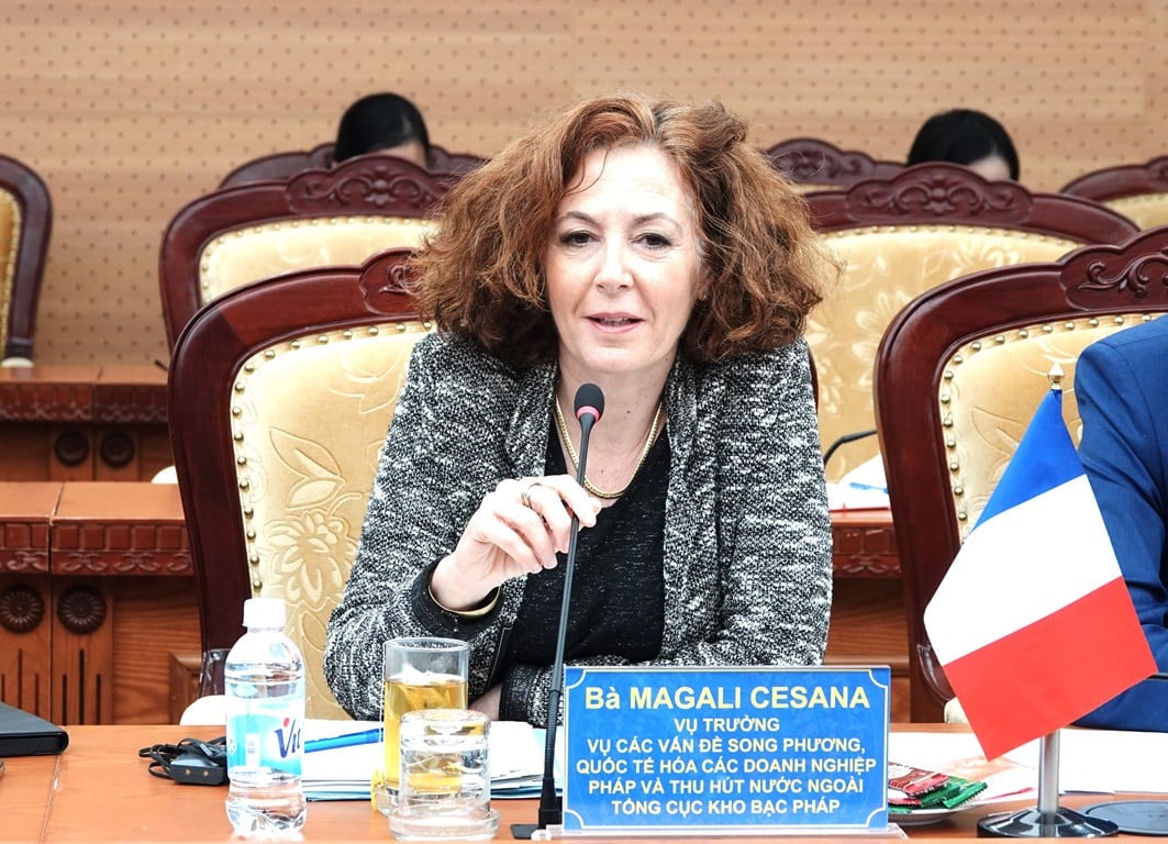 นางสาวมากาลี เซนาซา 3.JPG