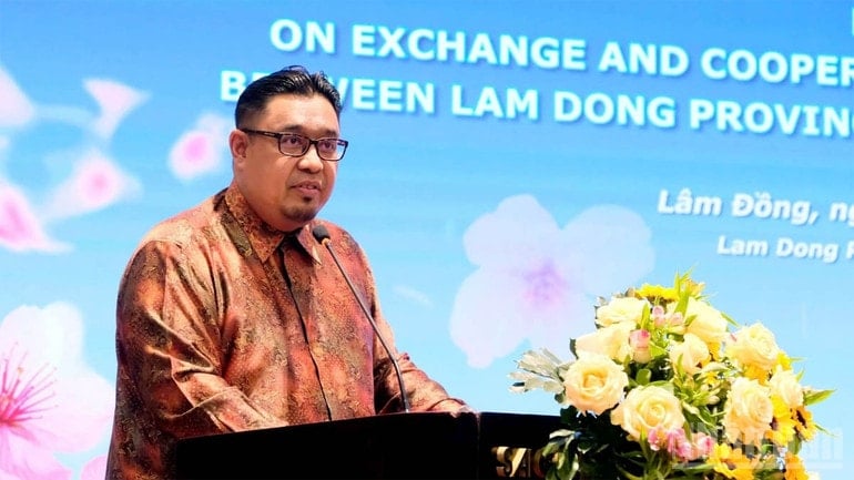 Der Präsident des malaysischen Verbandes der Reiseveranstalter und Reisebüros, Fathir Badri Alhadad, sicherte der Provinz Lam Dong seine Unterstützung bei der Tourismusentwicklung zu. ndo_br_6.jpg