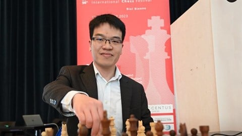 ২০২৫ দাবা বিশ্বকাপে দুই ভিয়েতনামী দাবা খেলোয়াড় প্রতিদ্বন্দ্বিতা করছেন