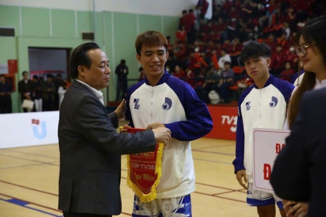 Giải bóng rổ sinh viên toàn quốc 2025 - cúp TV360: Bất ngờ ngày khai màn- Ảnh 4.