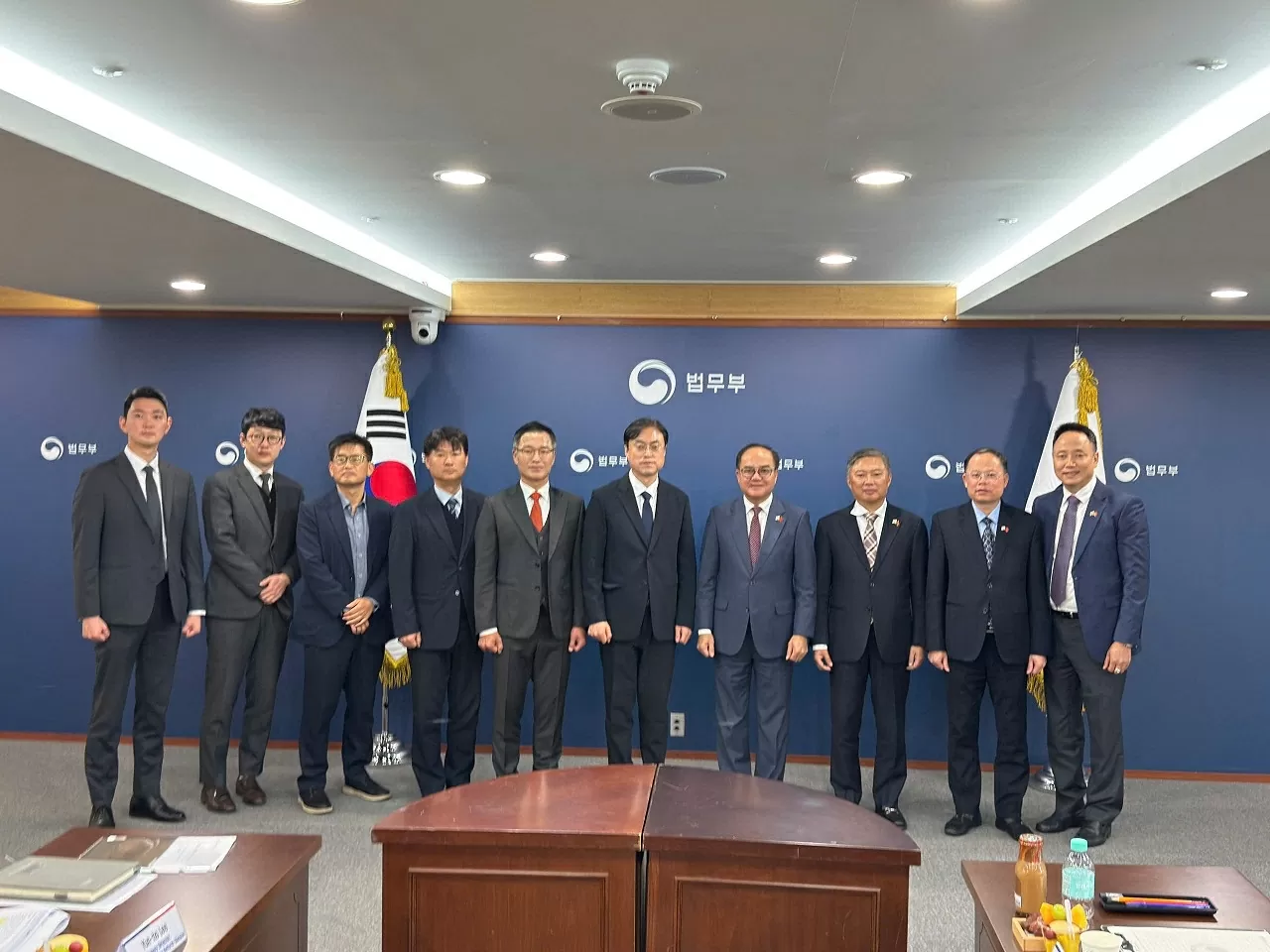 Promovarea cooperării durabile în domeniul forței de muncă și al migrației între Vietnam și Coreea Đẩy mạnh hợp tác lao động và di cư bền vững giữa Việt Nam và Hàn Quốc