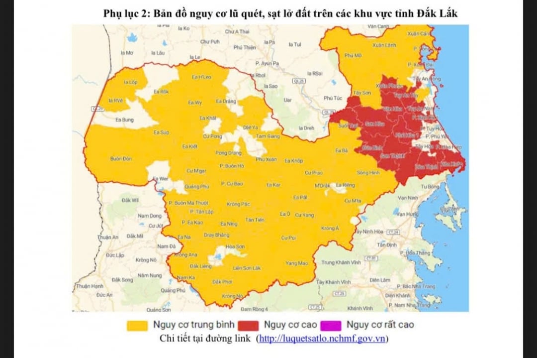 Dak Lak ilindeki ani sel ve heyelan risklerinin haritası.