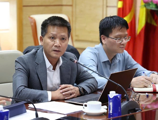 Biträdande minister Tran Van Thuan arbetade med delegationen från det franska Europa- och utrikesministeriet - Foto 4. Thứ trưởng Trần Văn Thuấn làm việc với đoàn công tác Bộ Châu Âu và Ngoại giao Pháp- Ảnh 4.