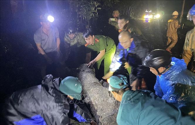 Подпись к фотографии