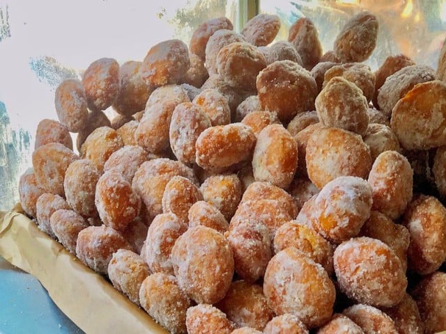 Winter dishes in Hanoi you must try when the monsoon comes - Photo 3. Món ăn mùa đông Hà Nội nhất định phải thử khi gió mùa về - Ảnh 3.