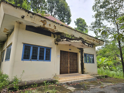 Trường nghề hoang tàn, nợ lương triền miên - Ảnh 2.