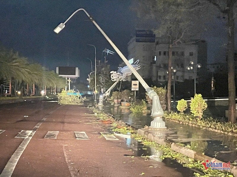 W-Kehancuran setelah badai 6.jpg