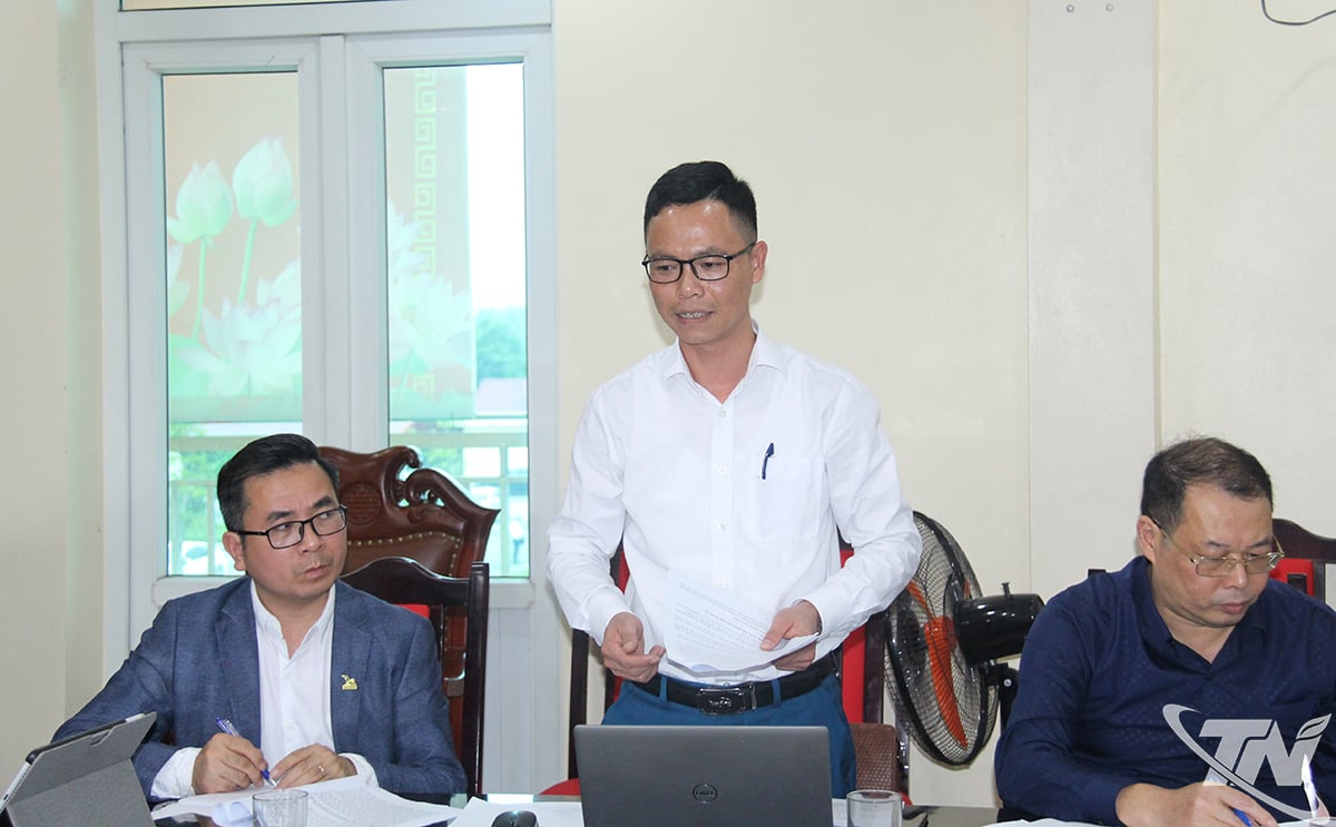 Delegates gave comments at the conference.