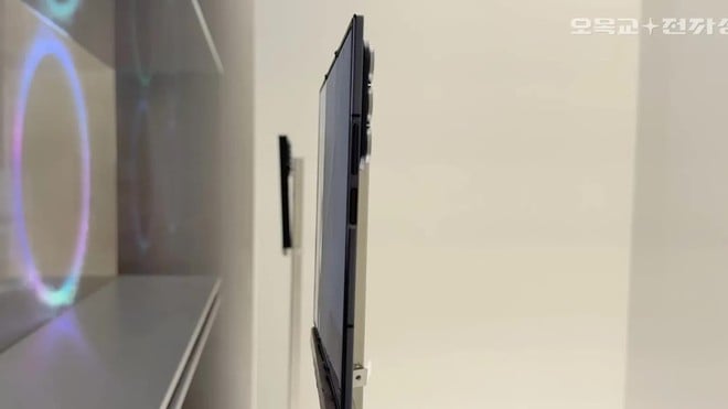 Hình ảnh rõ nét Galaxy Z TriFold khiến dân công nghệ phát sốt - Ảnh 3.