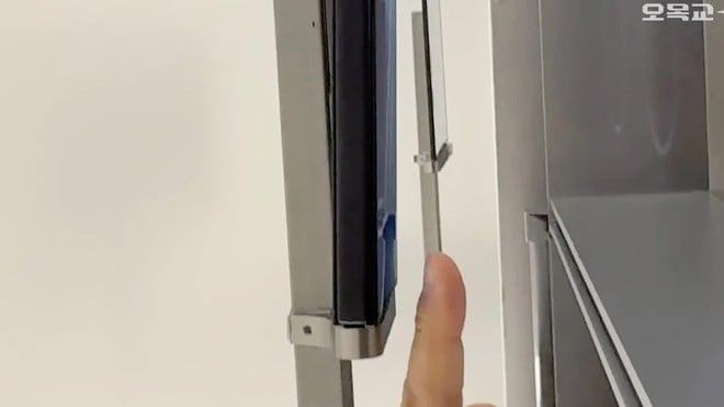 Hình ảnh rõ nét Galaxy Z TriFold khiến dân công nghệ phát sốt - Ảnh 4.