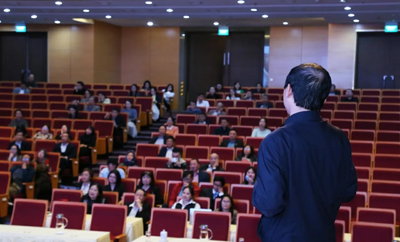 Tema especial: chuyên đề “Tác động của các chính sách mới của chính quyền Mỹ nhiệm kỳ Tổng thống Trump 2.0”