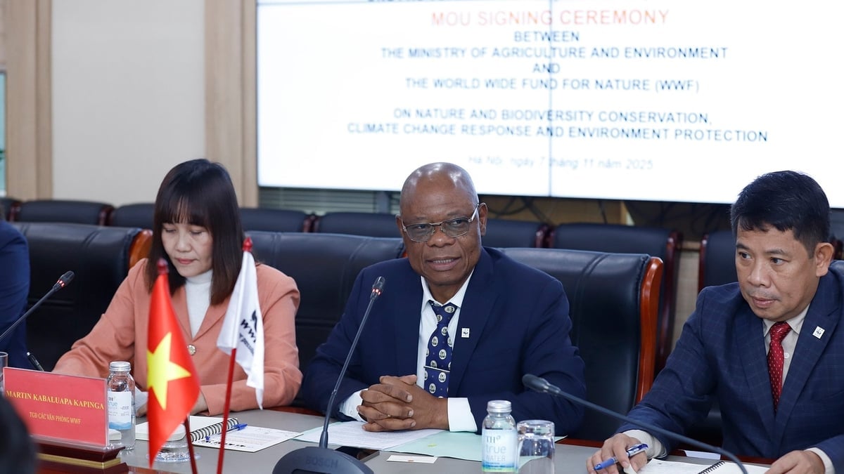 מר מרטין קבלואפה, מנכ Ông Martin Kabaluapa, Tổng Giám đốc các văn phòng của Tổ chức Quốc tế về Bảo tồn Thiên nhiên (WWF). Ảnh: Khương Trung.