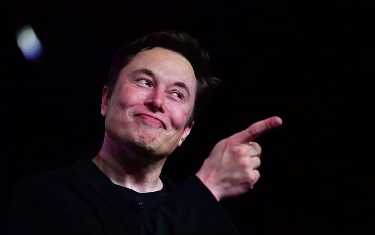 Teslas aksjonærer godkjenner belønningspakke på 1 billion dollar til Elon Musk – Bilde 1. Elon Musk - Ảnh 1.