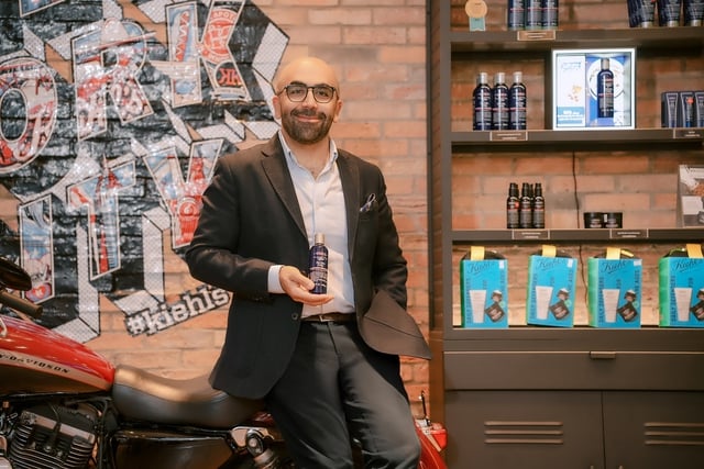 L'Oréal soll die Transformation der vietnamesischen Schönheitsindustrie vorantreiben - Foto 1. Để L'Oréal thúc đẩy sự chuyển mình của ngành làm đẹp Việt Nam- Ảnh 1.