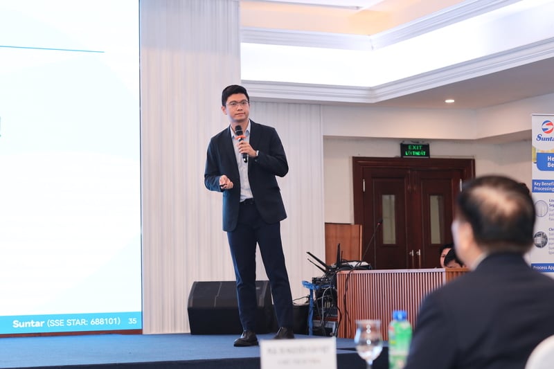कार्यशाला में सनटार सिंगापुर पर्यावरण प्रौद्योगिकी कंपनी के मुख्य प्रतिनिधि श्री ट्रान मिन्ह ट्रिएट ने बात की।