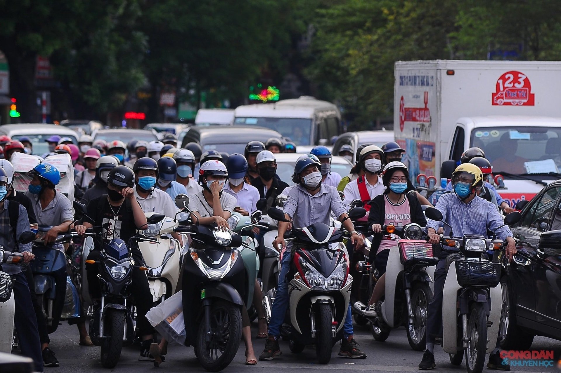 Hanoi plant, ab dem 1. Juli 2027 die Abgasnormen für Motorräder zu testen. Foto: Regierungszeitung. Hà Nội dự kiến kiểm chuẩn khí thải xe máy từ 1/7/2027. Ảnh: Báo Chính Phủ.