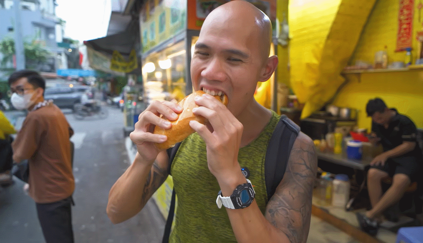 Banh Mi HCMC 0.gif