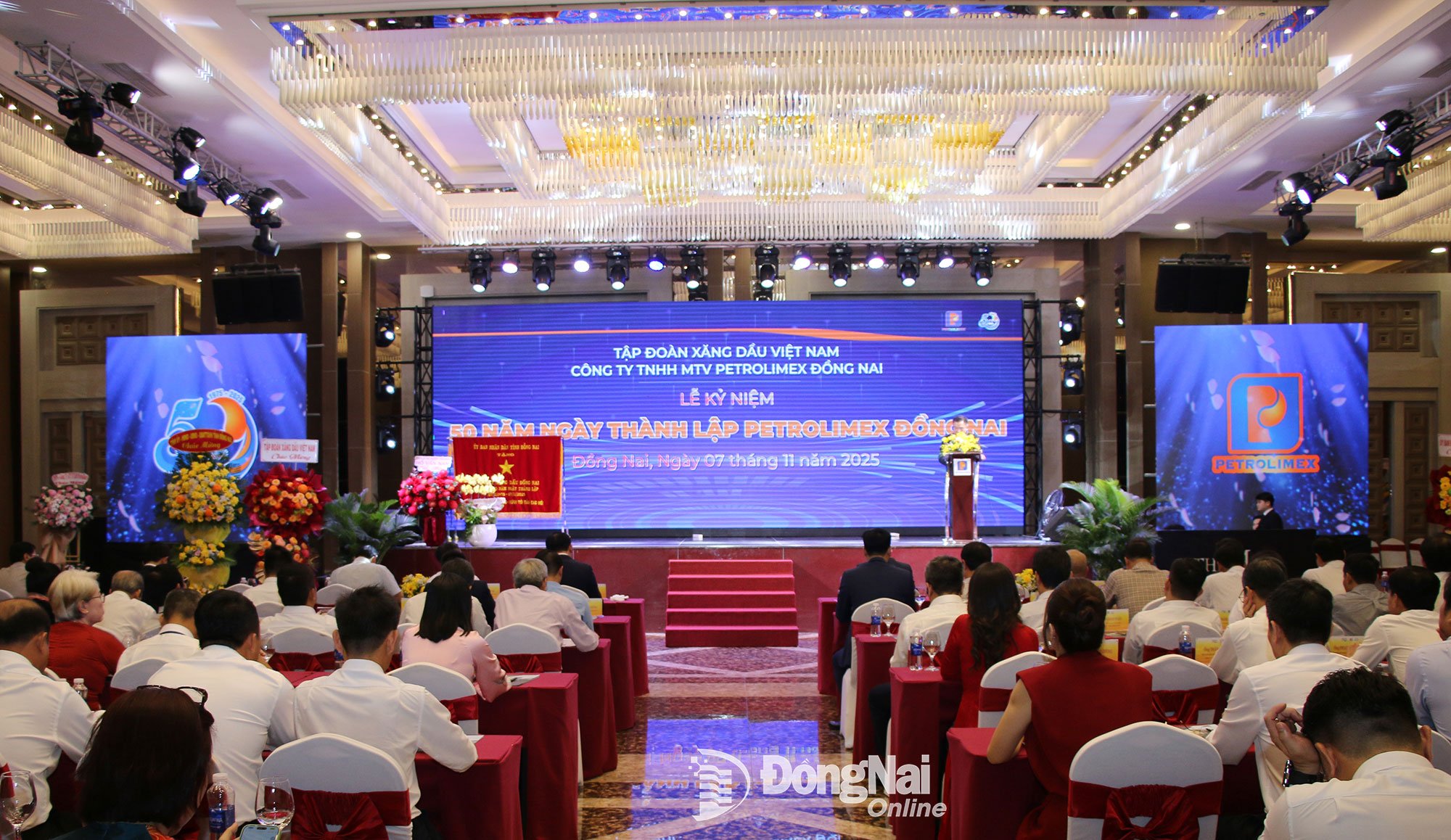 समारोह का दृश्य। फ़ोटो: हा ले