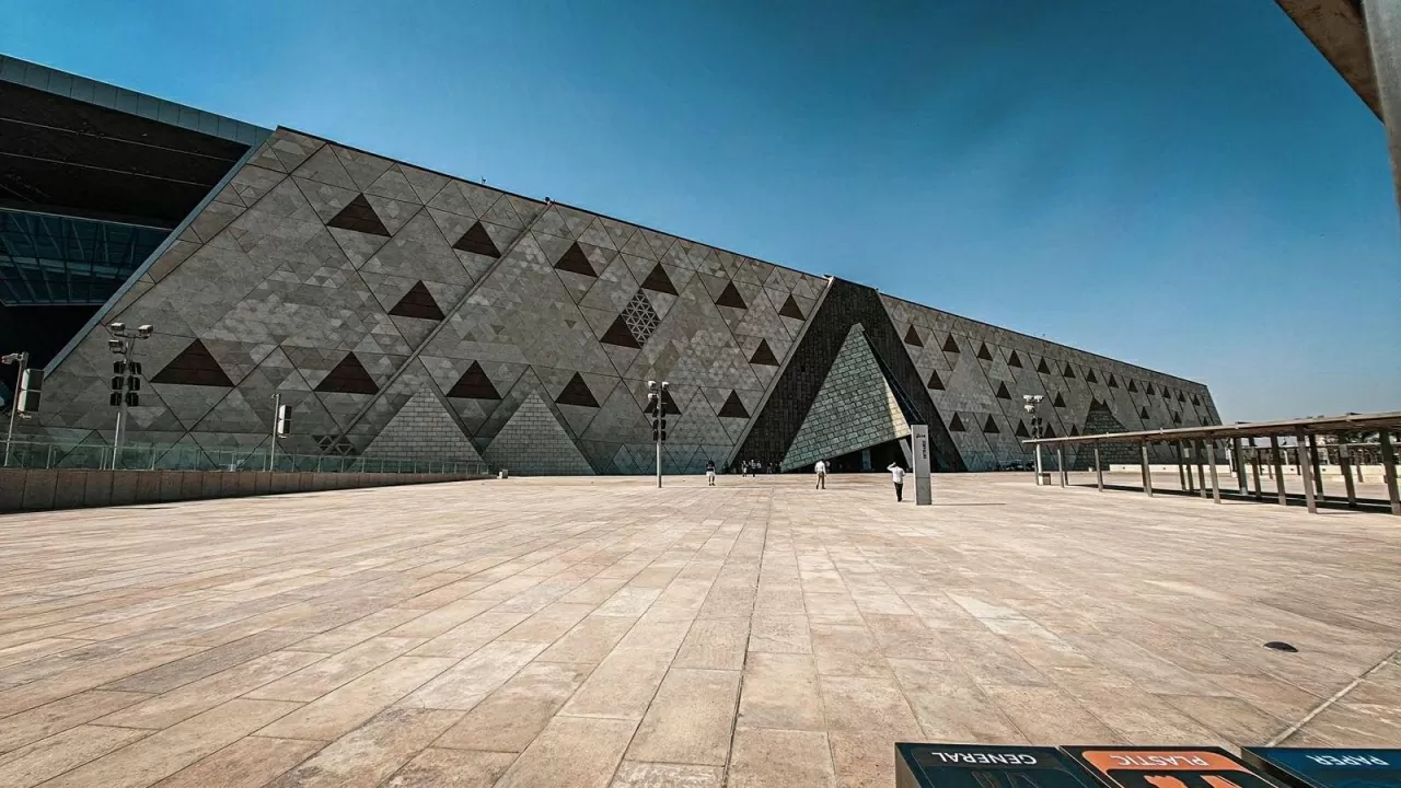 مصر پس از دو دهه انتظار، موزه بزرگ را افتتاح کرد. نمای پانوراما از موزه بزرگ. (عکس: های هین)