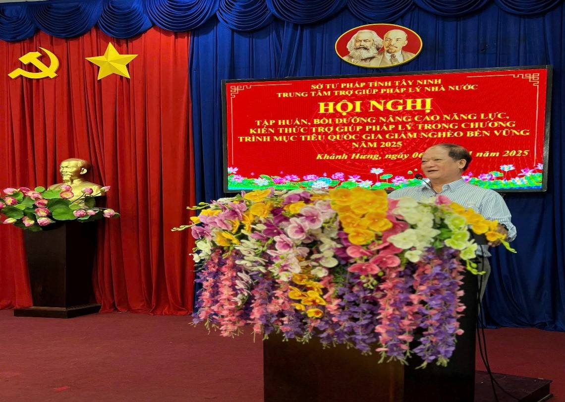 អង់គ្លេស៖ ព័ត៌មាន