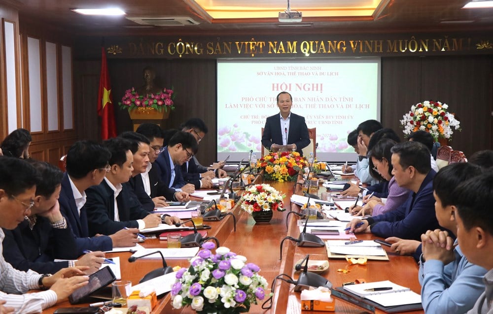 باک نین: اختصاص ۳ تا ۴ درصد از بودجه عادی برای سرمایهگذاری در بخش فرهنگ - عکس ۱