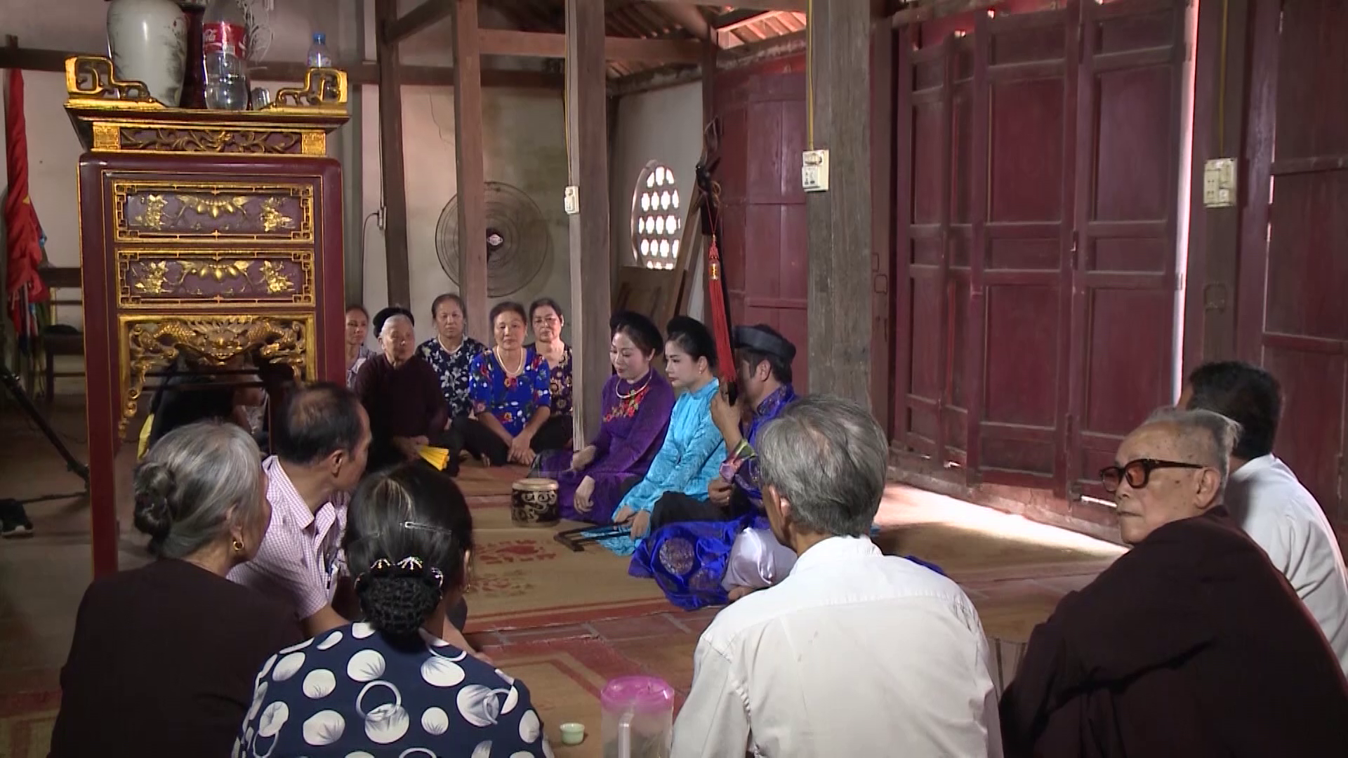 Tìm hiểu cội nguồn CLB ca trù làng Lỗ Khê