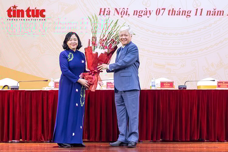 ចំណងជើងរូបថត