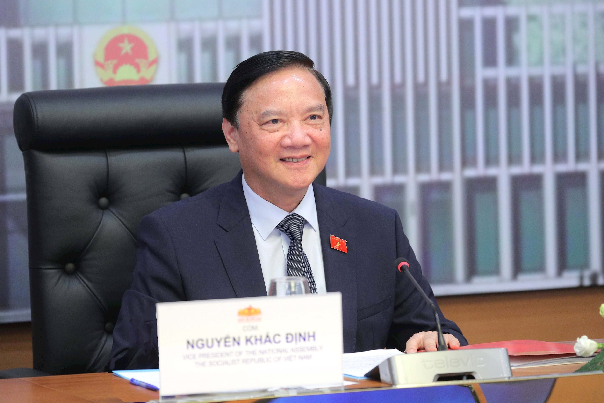 Vicepreședintele Adunării Naționale, Nguyen Khac Dinh, vorbește