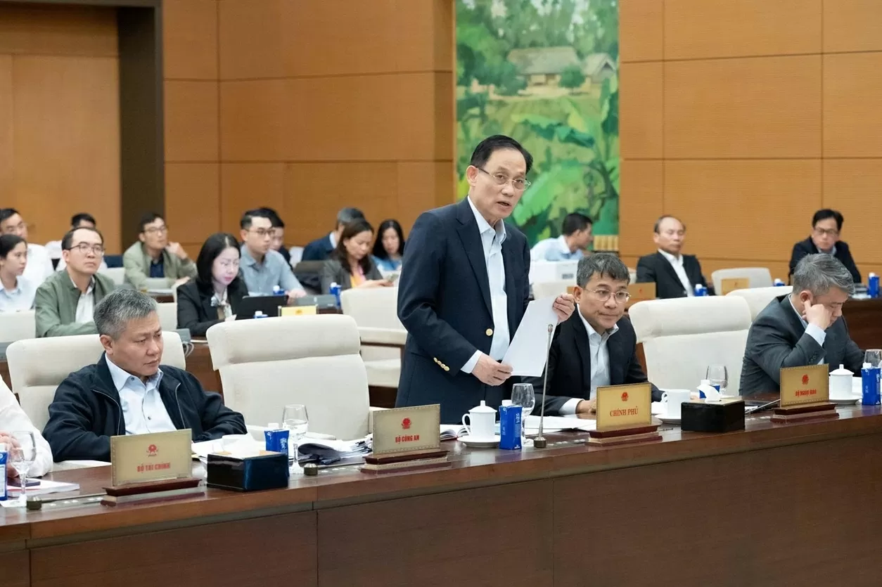 Rancangan Resolusi mengenai sejumlah mekanisme dan kebijakan khusus untuk meningkatkan efektivitas kerja integrasi internasional Dự thảo Nghị quyết về một số cơ chế, chính sách đặc thù nhằm nâng cao hiệu quả công tác hội nhập quốc tế