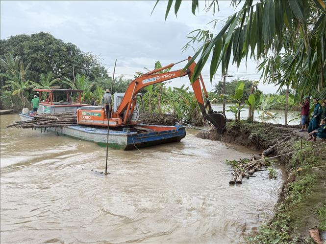 ছবির ক্যাপশন