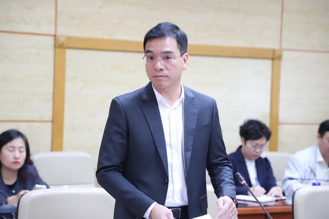 השר דאו הונג לאן: התמקדות בהאצת התקדמות המתקן השני של בית החולים באך מאי ובית החולים הידידותי וייט דוק - תמונה 7. Bộ trưởng Đào Hồng Lan: Tập trung tối đa, đẩy nhanh tiến độ cơ sở 2 Bệnh viện Bạch Mai, Hữu nghị Việt Đức- Ảnh 7.