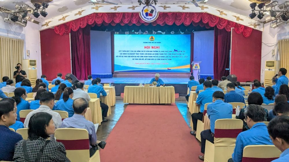 Подпись к фотографии